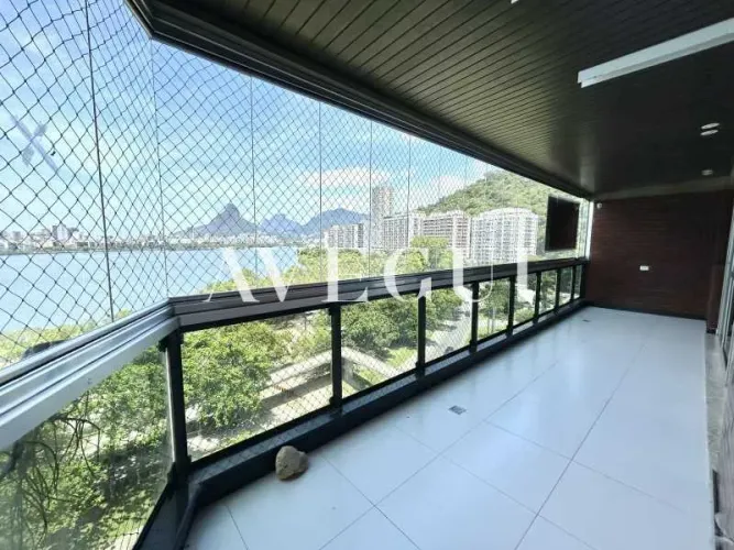 Apartamento - Padrão / Residencial / Lagoa
