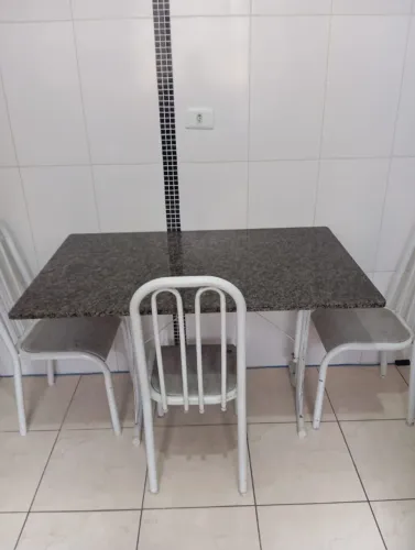 Mesa de mármore