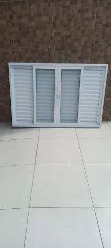 Janela veneziana 6 fls 1,00 X 1,50 linha suprema