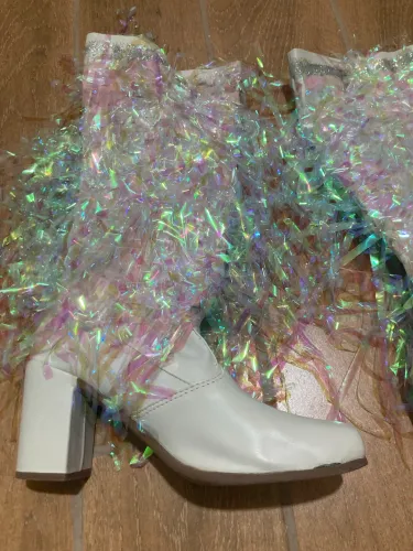 Bota Branca Customizada Nº 38 Inspirada na Beyoncé Coachella - Peça Única