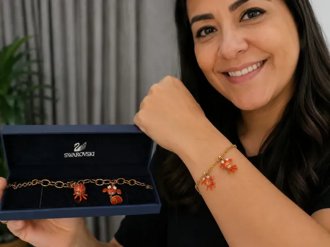 Pulseira (charm) Swarovisk <br><br>R$ 430