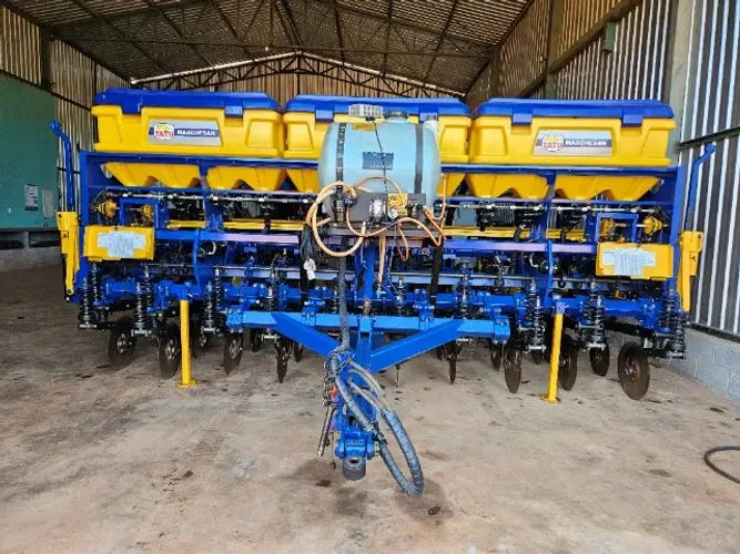 plantadeira agricola de 10 linhas marca TATU, ano 2022