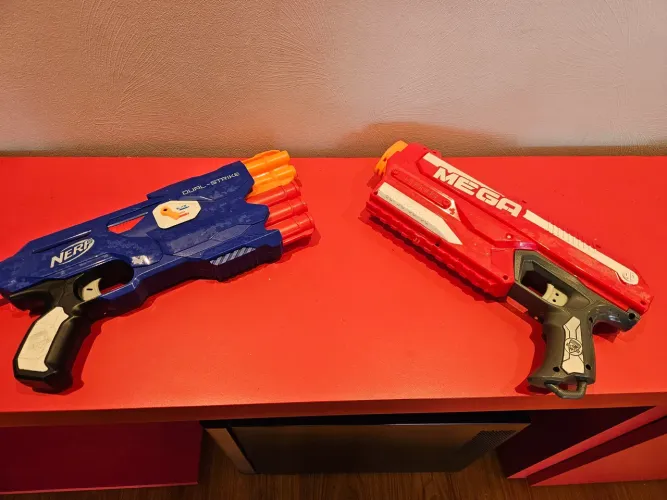 Nerf Dual Strike e Nerf Mega