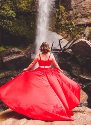 Vestido de noiva ou festa vermelho