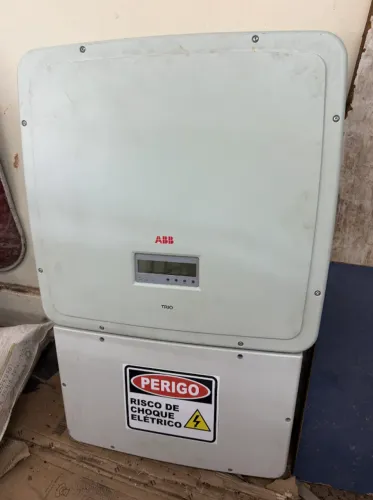 Inversor solar para peças