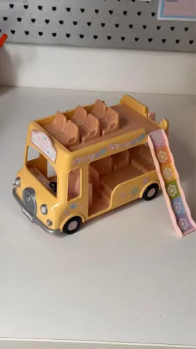 Ônibus Sylvanian Families