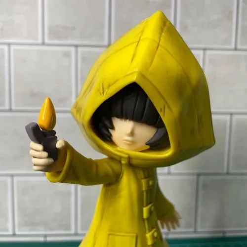 Boneco Six - Little Nightmares