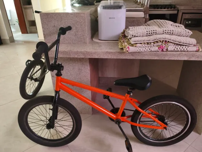 Bicicleta aro 20 BMX