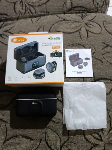 Microfone Lapela redondo imã sem fio Tipo C preto anti ruído.