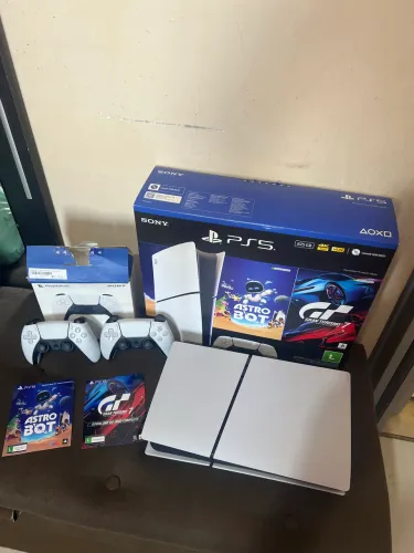 Ps5 Slim 1TB 2 Controles 7 Meses de Garantia