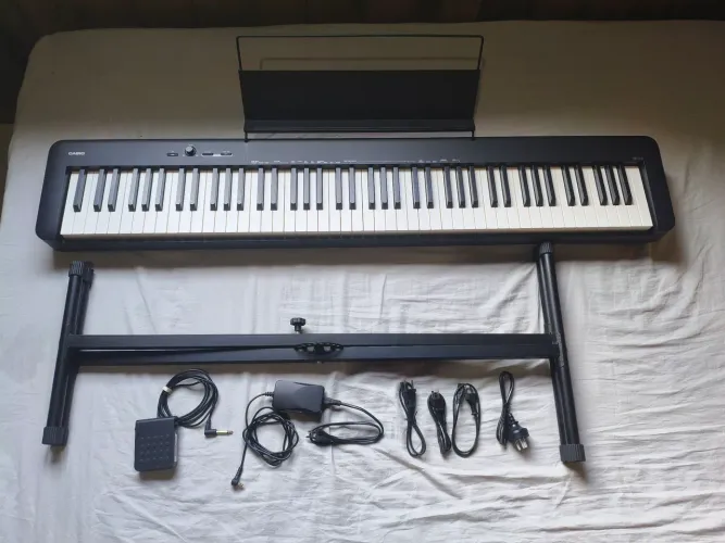 Piano Digital Casio CDP-S110 (88 Teclas) + Suporte em X + Pedal