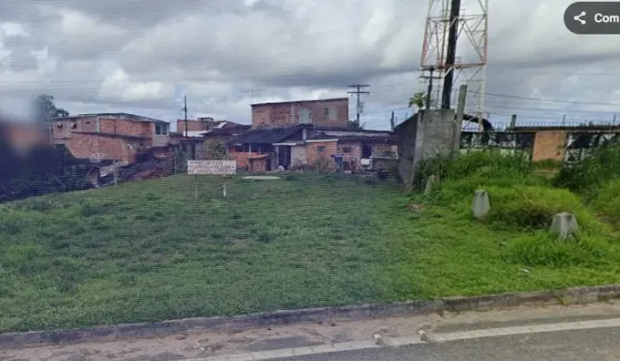 Terreno com 530m², localizado na rótula da Ceasa