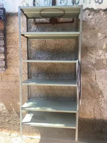 Prateleira de aço