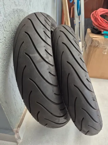 Par de Pneus moto - Michelin Pilot Street 