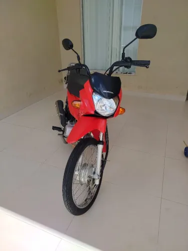 Pop 110 2023 com 8 mil km , aceito financiamento, carta de crédito,whatsapp *41