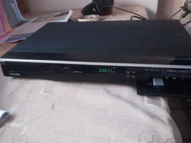 Gravador de DVD de mesa Toshiba