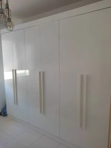 Guarda roupa 6 portas