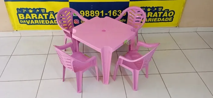 JOGO DE MESA INFANTIL COM MESA 60*60