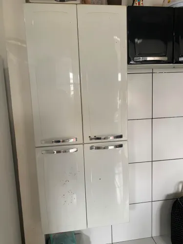 VENDE- SE ARMÁRIO DE COZINHA