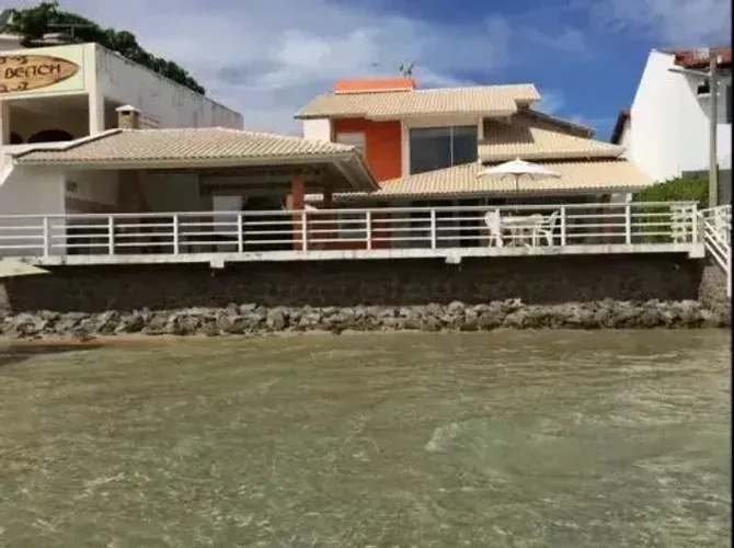 BARRA DE SÃO MIGUEL: vendo CASA DUPLEX , COM PÉ na AREIA