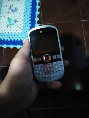 Celular antigo lg