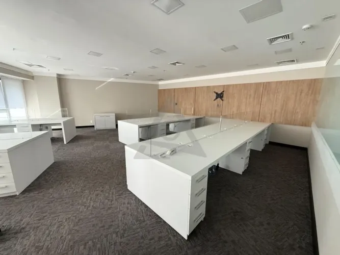 Sala para alugar em Campinas, Cambuí, com 185 m², Edifício 575