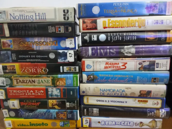 120 fitas de VHS por 400,00 últimos lotes