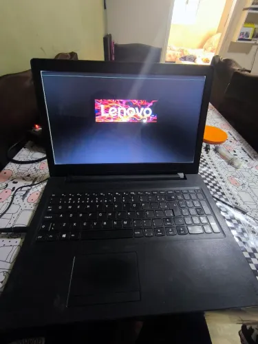 Notebook Lenovo ideapad 110 ligando mas precisa de reparo não tem carregador e no estado 
