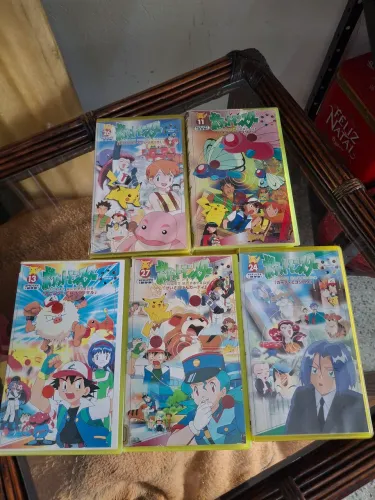 Lote 5 fitas VHS Pokémon não testado