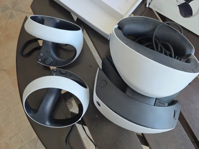 VR2 + BASE DE CARREGAMENTO + 3 JOGOS COMPATÍVEIS