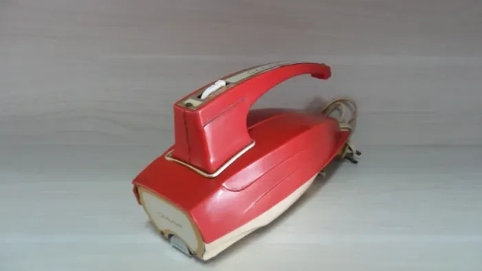Antiga Batedeira Arno anos 60 Vintage Retro 110v 3 velocidades Funcionando no Estado  