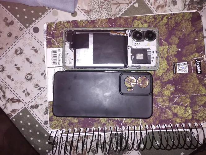 Celular moto g35 5g só tá com a bateria inchada: e só trocar