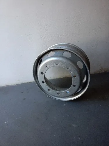 Roda para pneu 275