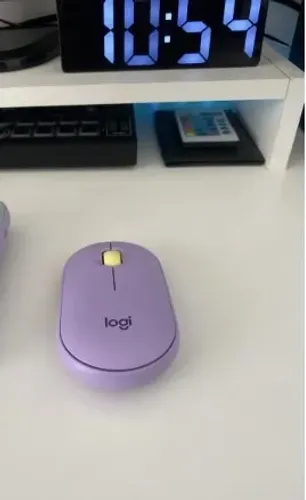 Mouse Sem Fio Bluetooth Pebble M350 Clique Silencioso Lilás Logitech Seminovo