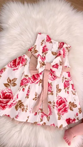 Vestido de bebê