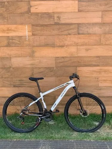 Bicicleta Vercelli GT Branca Aro 29, Quadro 17, com nota e manual