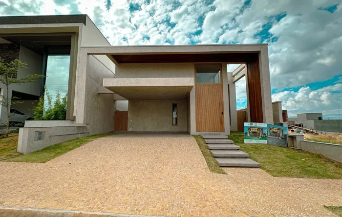 Casa térrea nova à venda no Condomínio Santorini, Parque Brasil 500, Paulínia.
