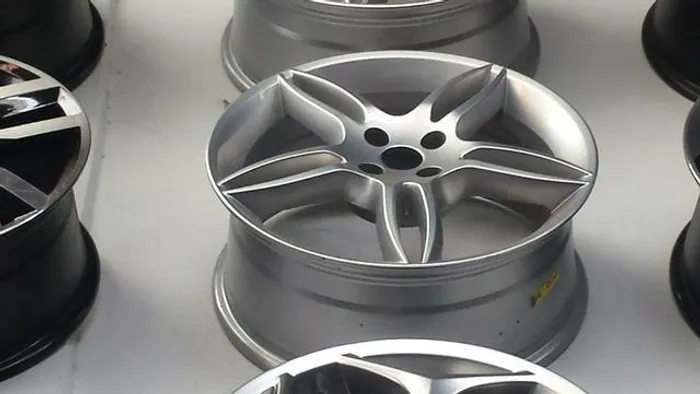 Roda aro 17 Fiat Palio duologic Prata Stilo 4X98 jogo