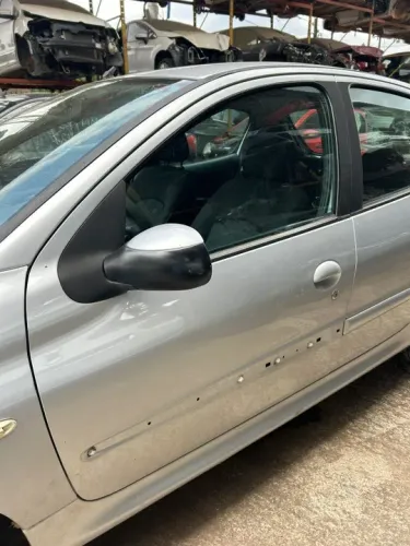 Porta Dianteira Esquerda Peugeot 207 2009/2010-Sem Acessorios