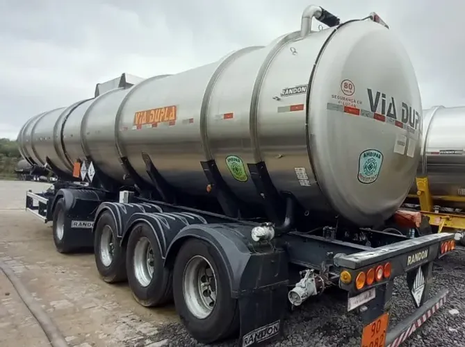 Carreta Tanque Inox - Randon - 45m³ - 2012