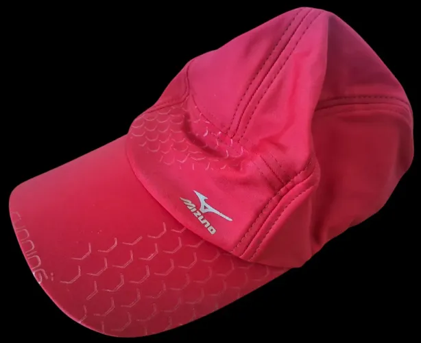 Boné Mizuno Running Vermelho aba curva