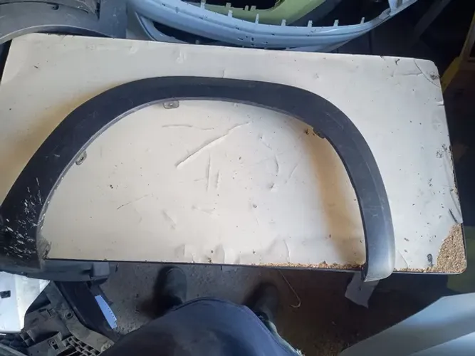Moldura paralama kwid dianteira direita