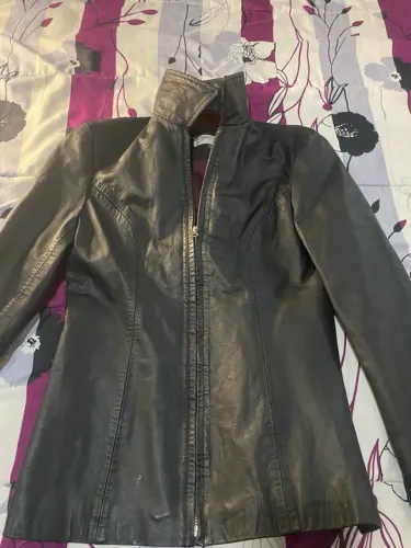 Jaqueta feminina de couro