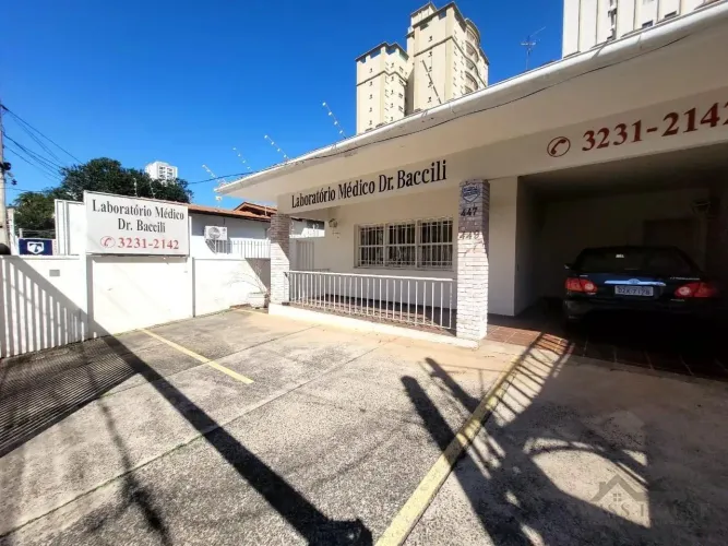 Casa à venda e para alugar no Vila Itapura em Campinas/SP