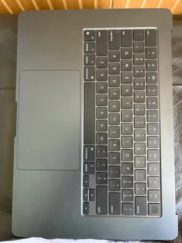 Top case MacBook Air 15 pol. A3114 M3 original completo com todas as peças