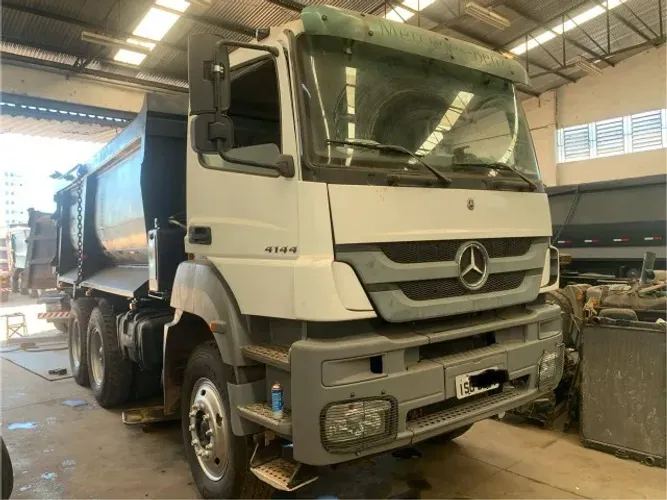 MERCEDES BENZ 4144 2011 6x4 CAÇAMBA ARDOX REFORÇADA