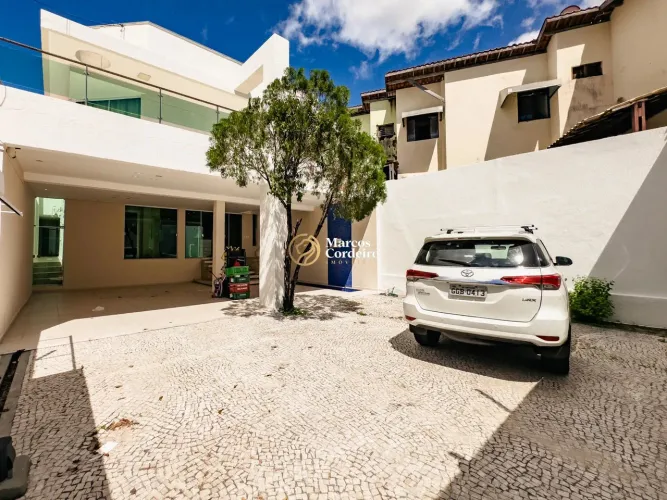 Casa Duplex com ótima localização em Cambeba - Fortaleza - CE