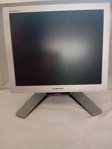 Monitor Samsung syncMaster 721s (com  defeito)