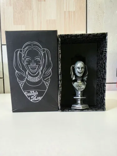 Busto Arlequina (Harley Quinn) - Omelete Box / DC / Metal