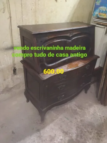 Escrivaninha antiga